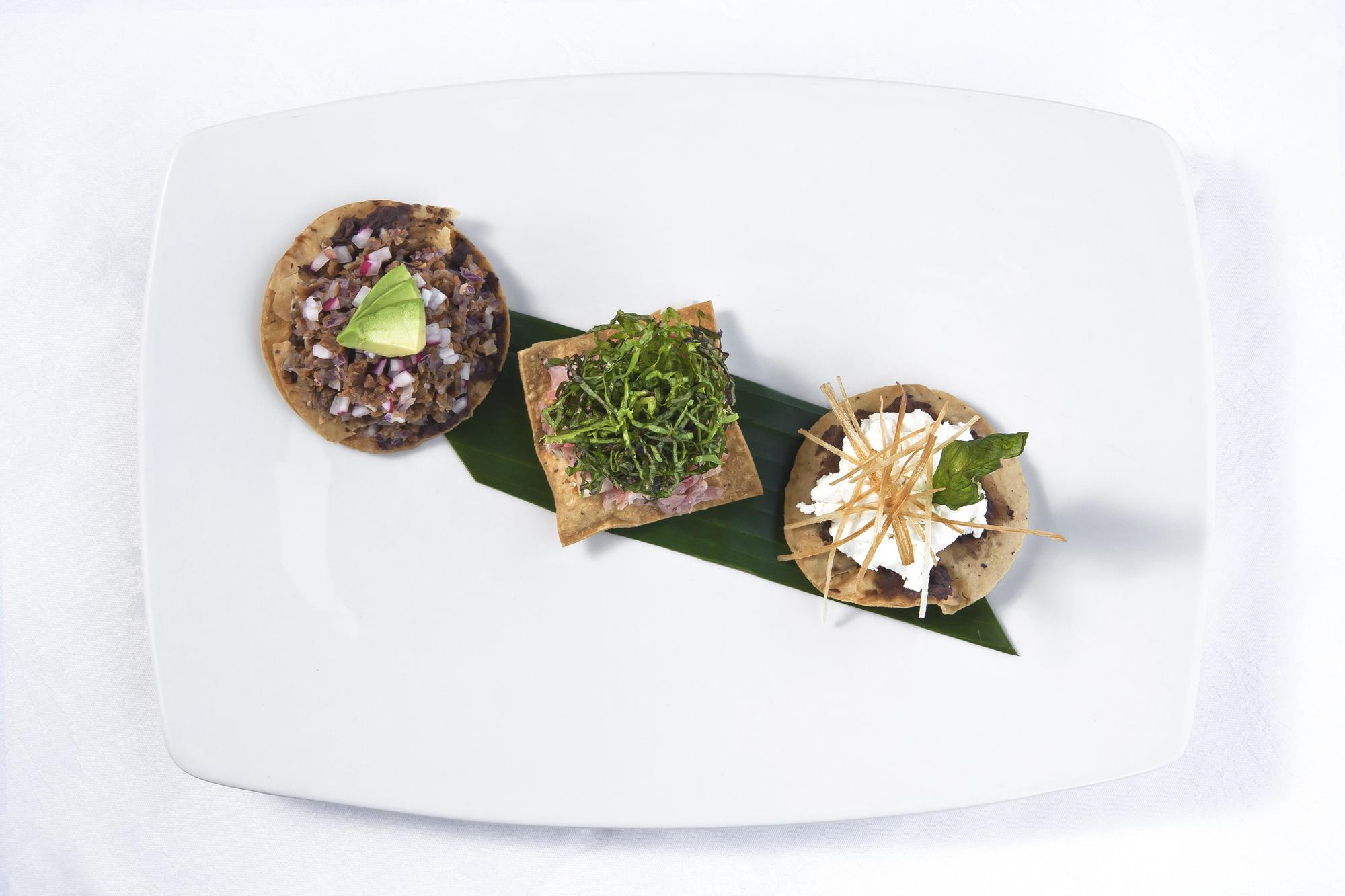 Platou gourmet cu elemente artizanale